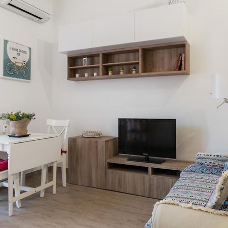 Walking Distance From San Pietro Apartment Ngoại thất bức ảnh