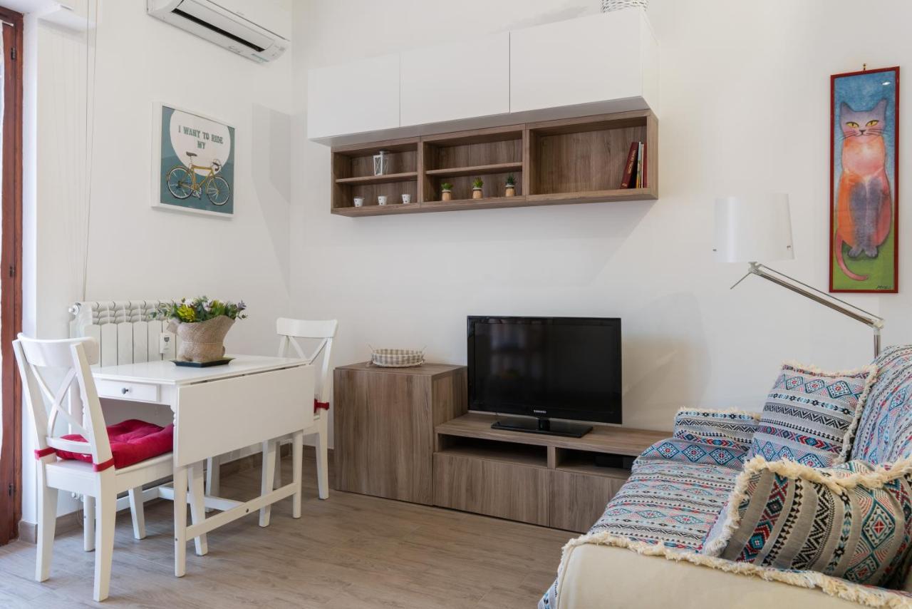 Walking Distance From San Pietro Apartment Ngoại thất bức ảnh
